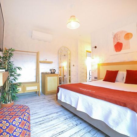 Huzurla Otel イズミル エクステリア 写真